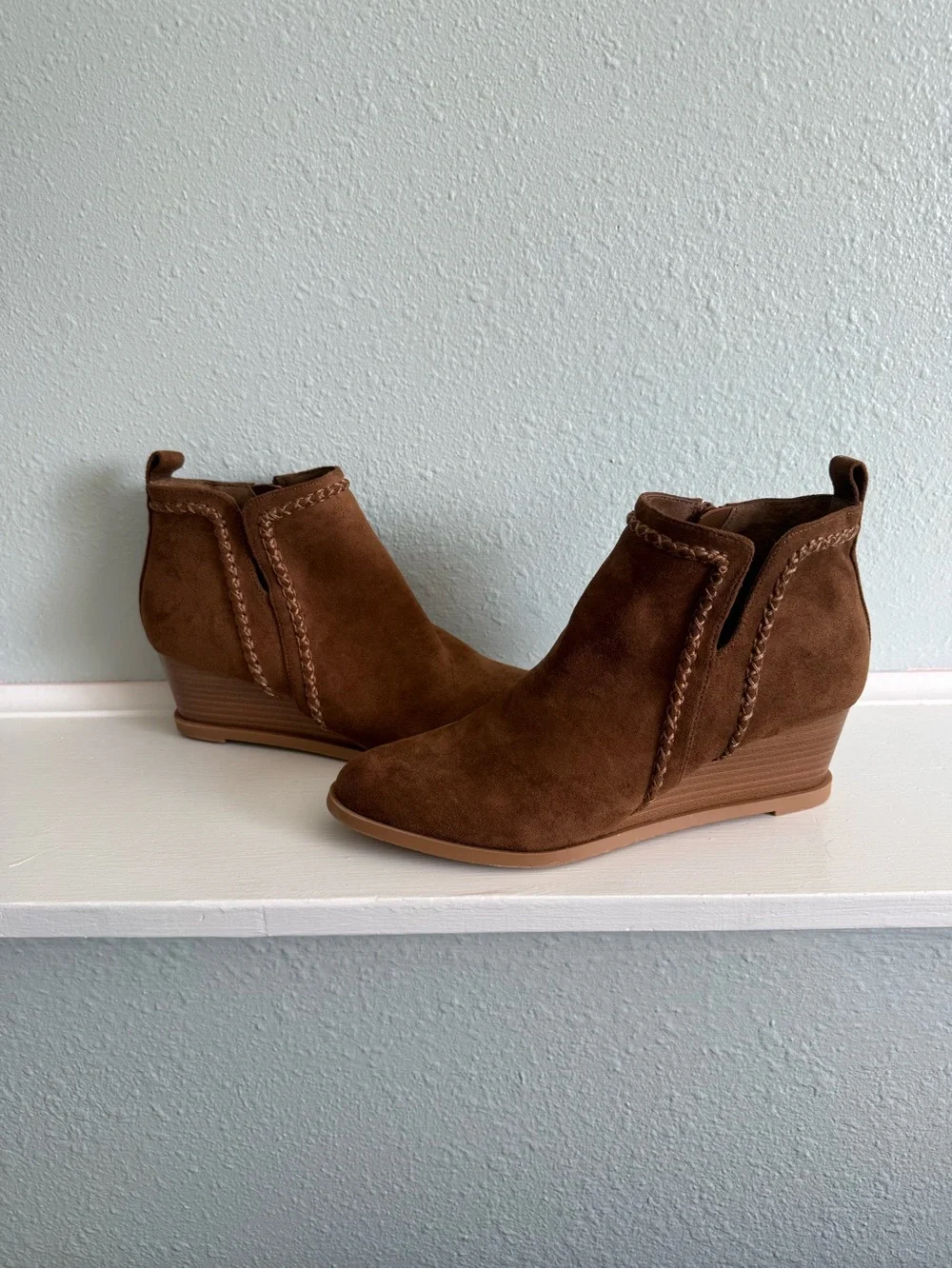 Dolce Vita Brown Suede Wedge Bootie Size 9